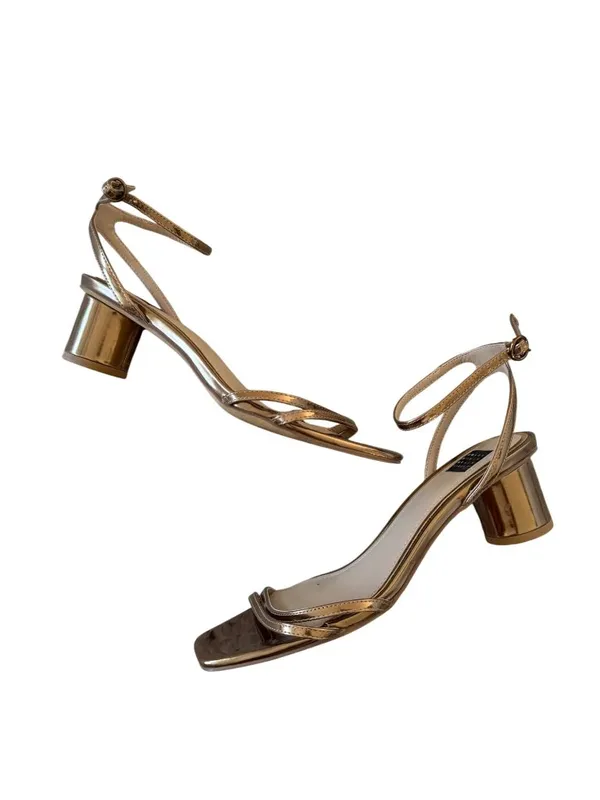 WHITE HOUSE BLACK MARKET WHBM Gold Metallic Sandals Heels Size 7 - Image 9