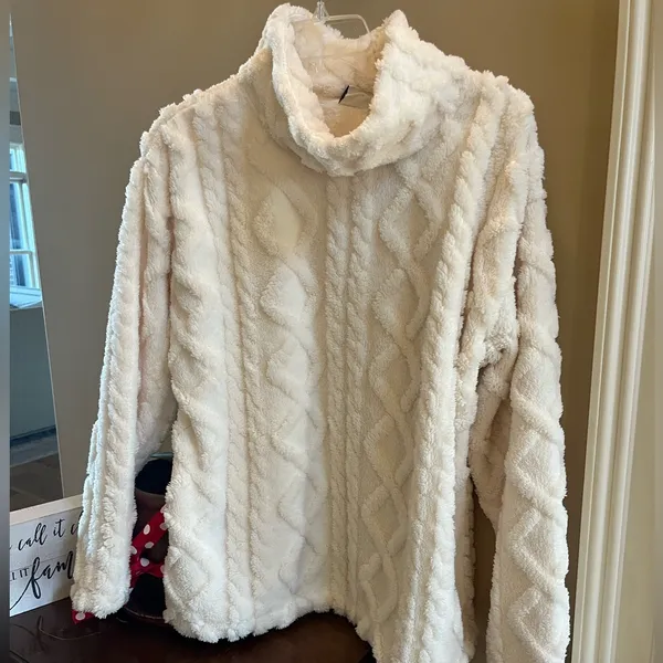 Eddie Bauer So Comfy Blanket Sweater Turtleneck Off White Cable Knit Fleece New - Image 3
