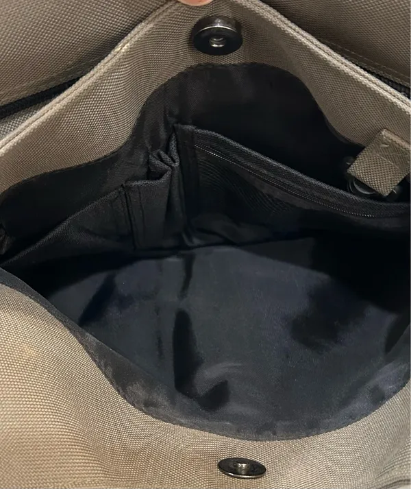 Ariat Canvas Utility Bag - Image 9