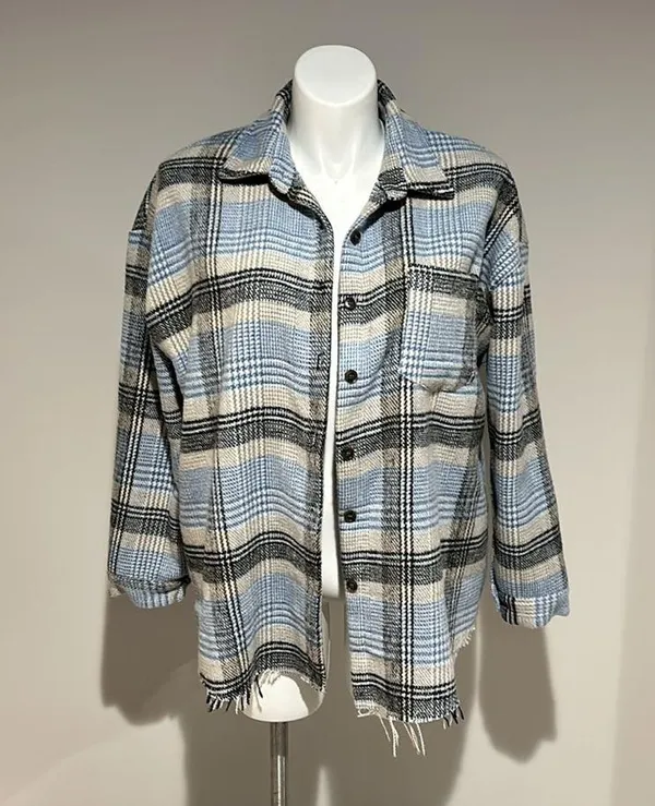 Buckle BKE Blue Plaid Button Front Oversized Shacket size L - Image 5