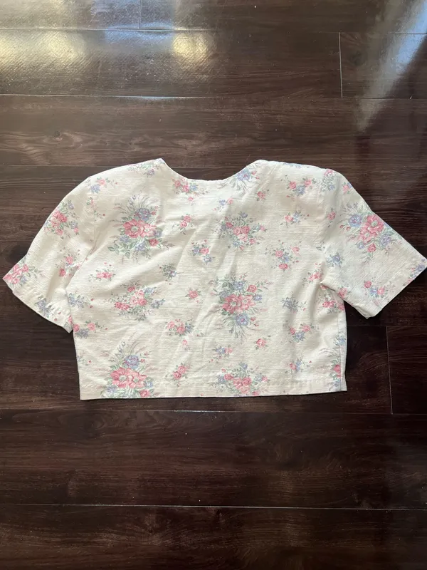 Vintage Enchanté Cropped Floral Jacket Size Large - Image 2