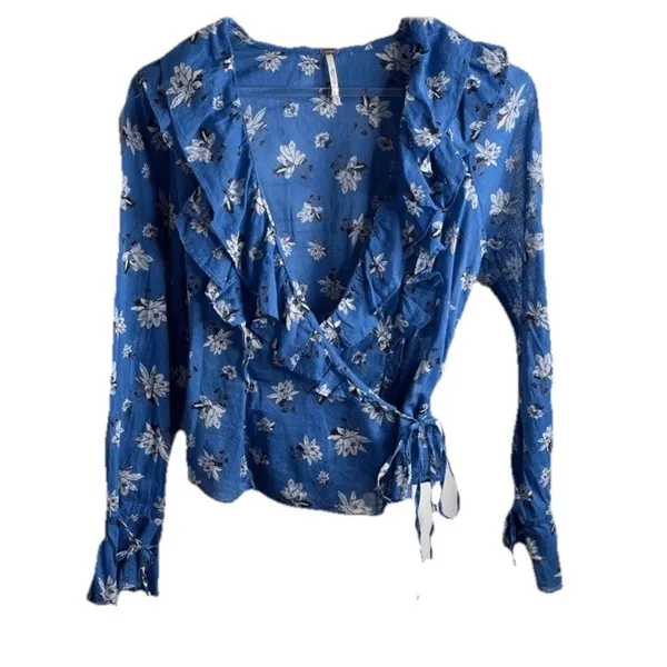 Free People Amanda Ruffle Detail Wrap-Style Blouse in‎ Blue Floral XS - Image 3