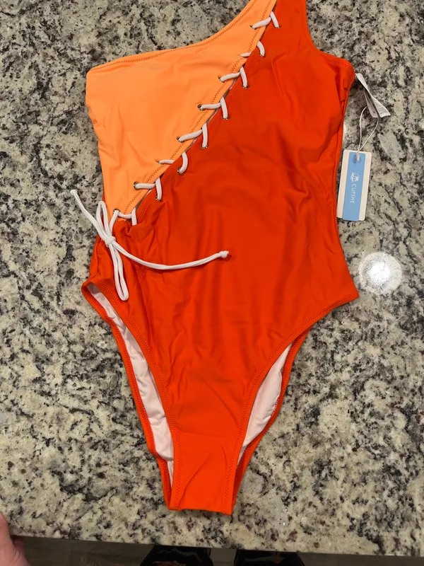 Cupshe One-Piece Swimsuit - Image 3