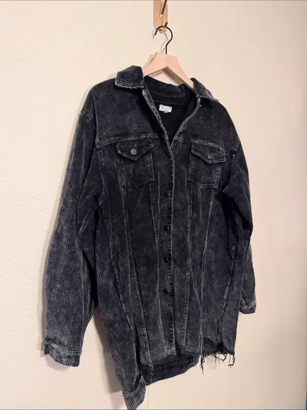 POL Distressed Black Corduroy Trucker Jacket Size Medium - Image 3