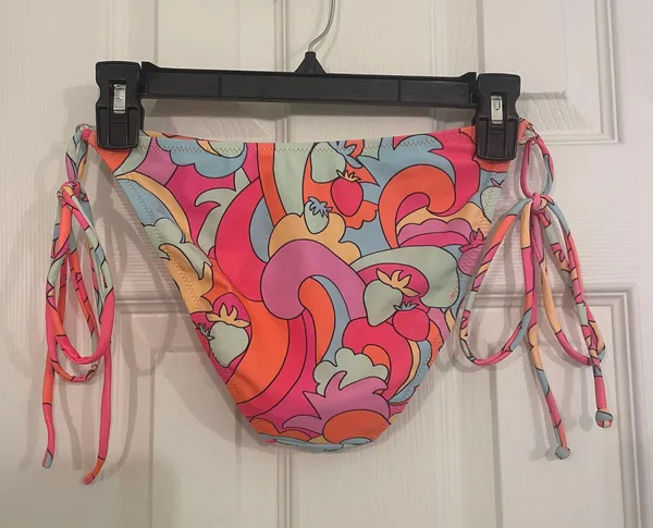 Kulani Kinis Floral Bikini Set - Image 5