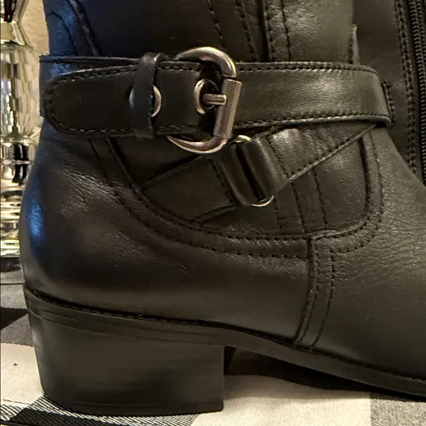 Liz & Co Black Leather Knee-High Boots - Image 2