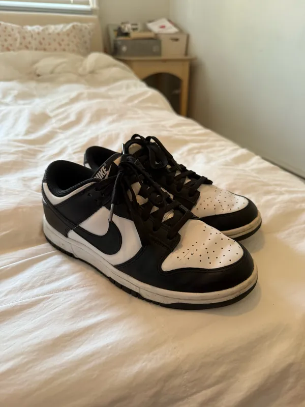 Nike Dunk Panda Low - Image 2