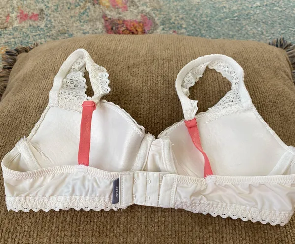 White Push Up Bra - Image 3