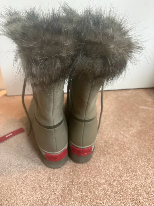 Sorel Joan Next Olive Green Faux-Fur Lace-Up Winter Boots - Image 2