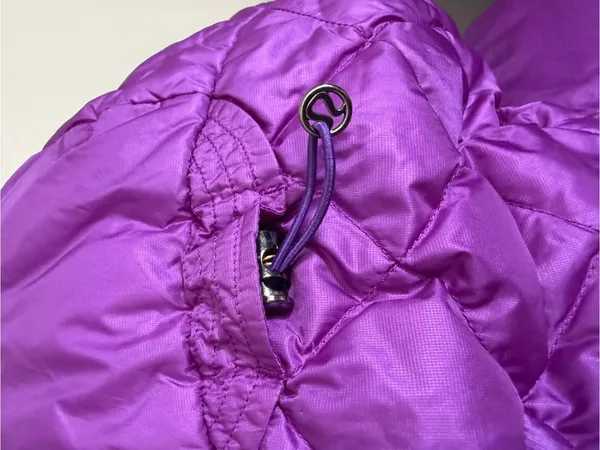 Lululemon Down For A Run Women's Goose Down Puffer Hoodie Jacket Size 6 - Image 5