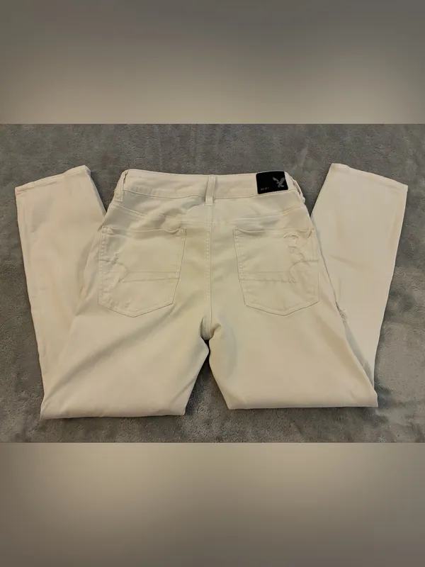 Women’s American Eagle White Distressed Super Stretch Jegging Crop Jeans Size 8 - Image 4
