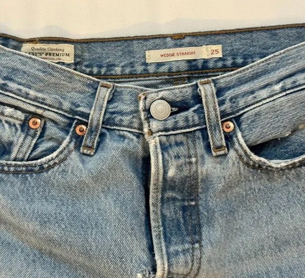 Levi's Wedgie Fit Shredded Straight Women's Jeans - 25 - Image 6