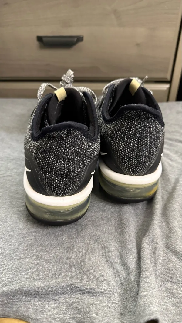 Nike Air Max Sequent Womens Shoes Sneakers Size 11 Black Gray Running - Image 3