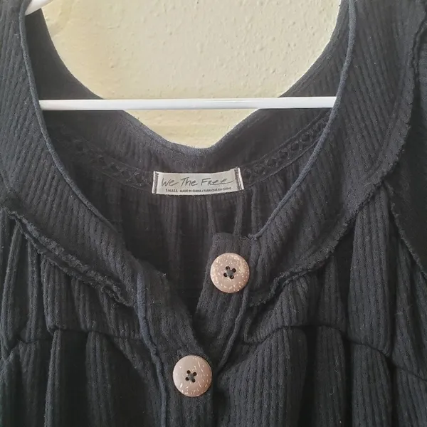 We The Free Must Have Henley 3-Button Placket Waffle Knit Long Sleeve Tee Small - Image 3