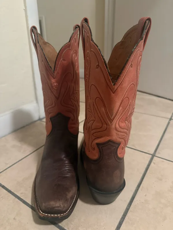 Ariat Women’s Cowboy Boots - Image 5