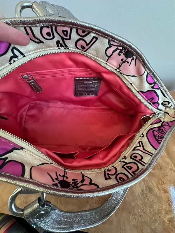 Coach Poppy Pedal Print Glam Rocker Shoulder Bag Pink Cream Metallic Trim - Image 10