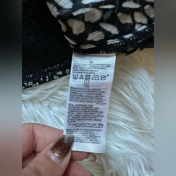 Old Navy asymmetrical camisole - Image 6