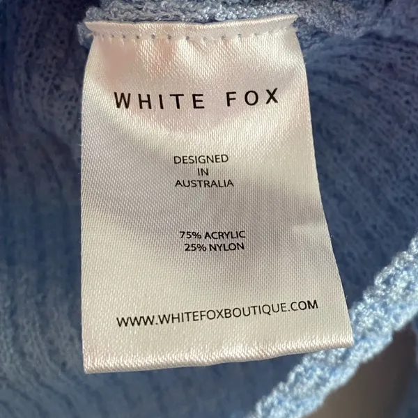 White Fox Blue Always Daydreaming Long Sleeve Crop Size Large - Image 9