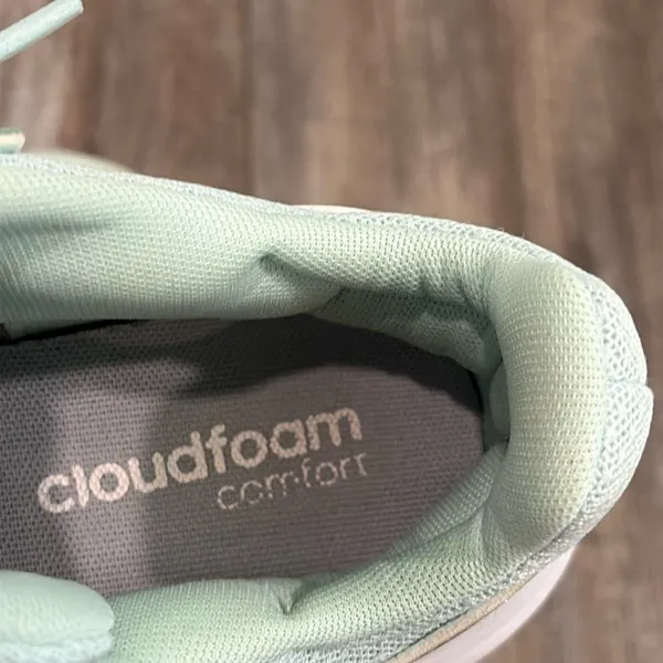 Adidas cloud foam running shoes- mint green size 10 - Image 9