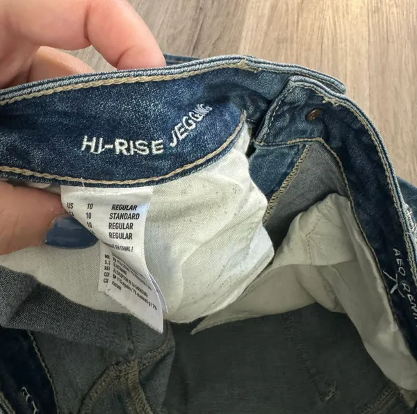 American Eagle High Rise Jegging Jeans - Image 3