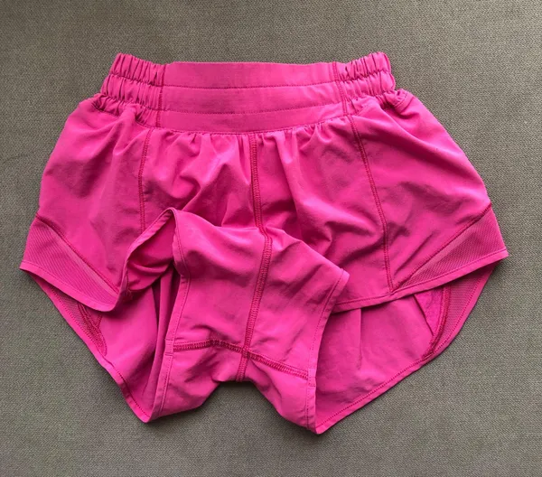Lululemon L Hotty Hot Low-Rise Short 2.5" Sonic Pink 0 - Image 6