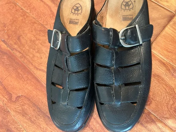 Ariat Vintage Black Leather Fisherman Mule Sandals Size 7.5 B - Image 9
