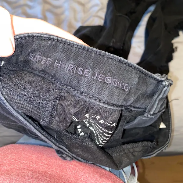 American Eagle Black Ripped Jeggings - Image 4