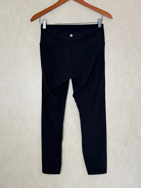 Lululemon Women’s Wunder Under Hi-Rise 7/8 Tight Full-On Luxtreme 25" in Black 8 - Image 6