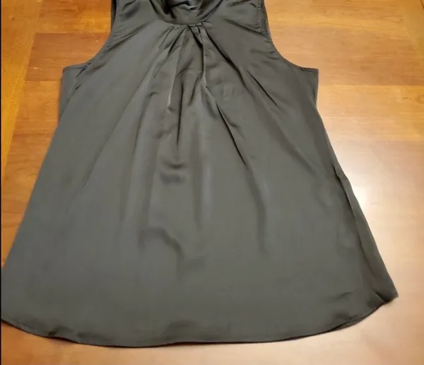 New York Company sleeveless blouse is a size small. - Image 5