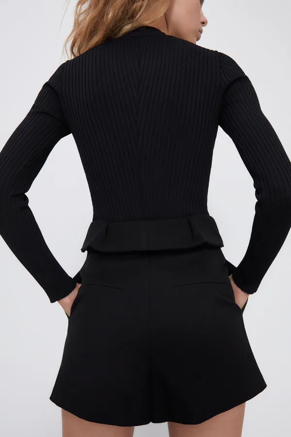 Zara Black High Waisted Paperbag Bermuda Shorts - Image 4