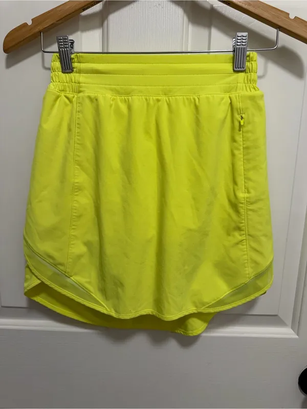 Lululemon Hotty Hot High-Rise Skirt *Long Highlight Yellow Size 4 - Image 3