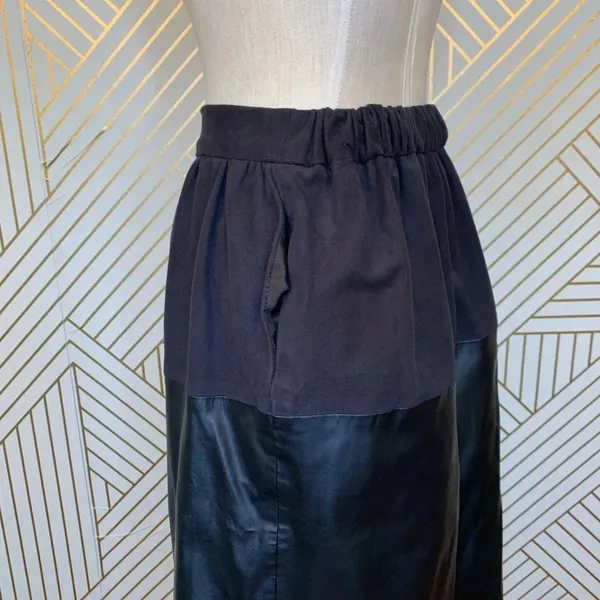 Zara Basic Black Faux Suede Leather Pencil‎ Skirt - Image 5