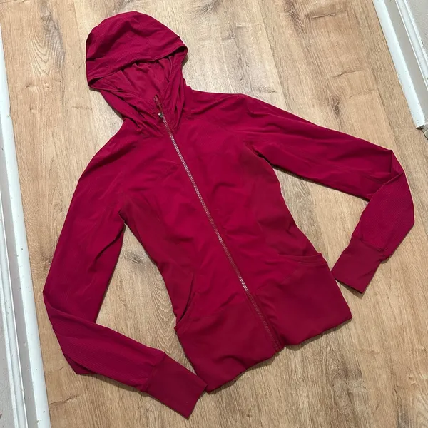 Lululemon | Women's‎ In Flux Reversible Ribbed Hooded Jacket, Cranberry, Size 4 - Image 3