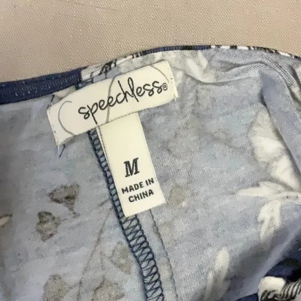 SPEECHLESS - Image 6