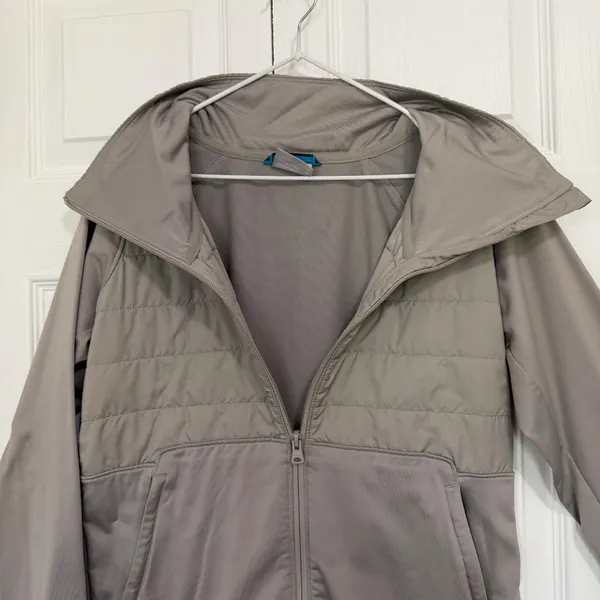 Columbia Sportswear Soft Shell Full Zip Jacket Gray High Neck  - Image 3
