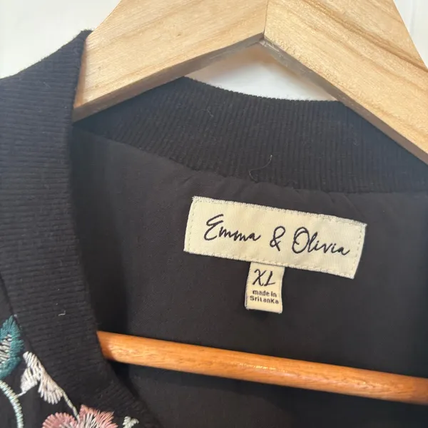 Emma‎ & Olivia Black Embroidered Jacket Size XL - Image 6
