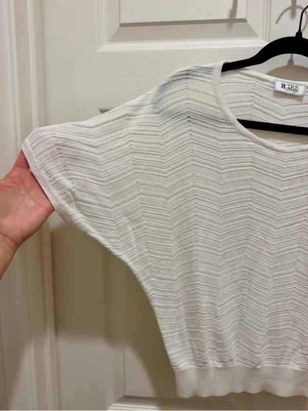 Tre Boutique White Chevron Dolman Sleeve Ribbed Hem Crewneck Sweater Size Small - Image 3