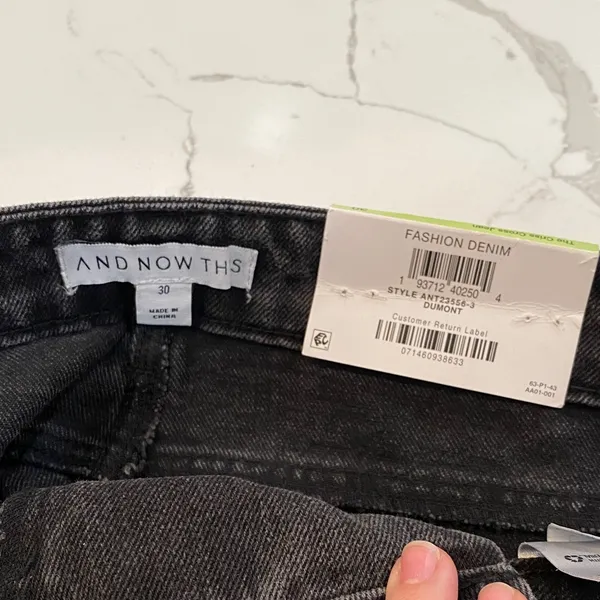 And Now This Women's Gray Cropped Jeans Black Size 30 - Image 3