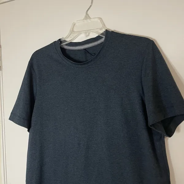 Lululemon blue navy short sleeve crew neck workout shirt large - Image 2