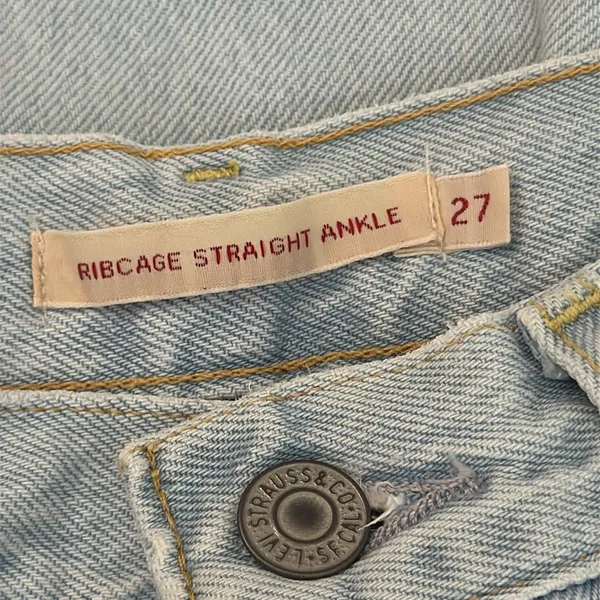 Levi’s Light Blue Ribcage Straight Ankle Denim Jeans - Image 4
