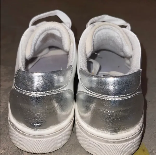 Steve Madden White Sneakers - Image 2