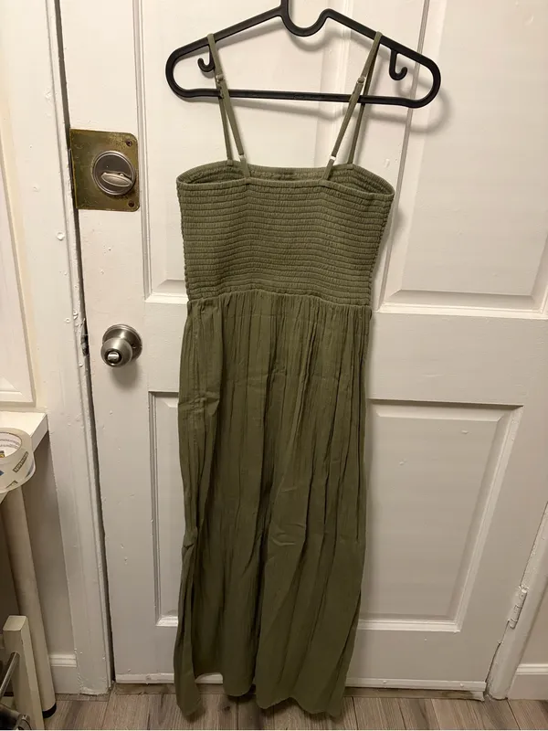 Loft Green Smocked Maxi Dress Small - Image 6