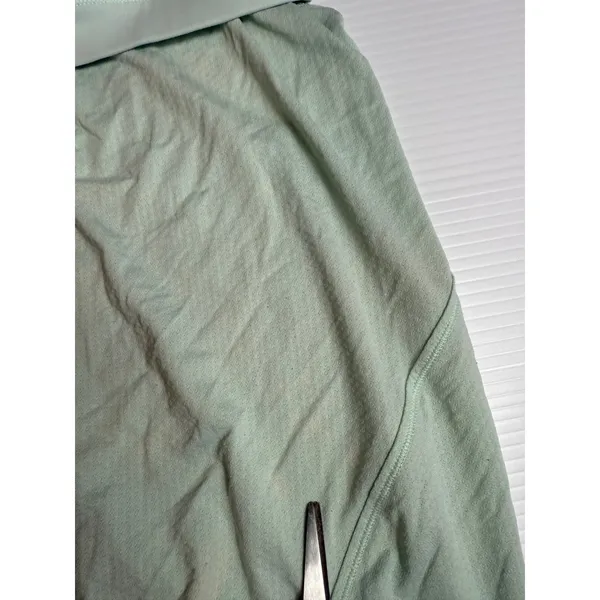 Lululemon‎ Light Green Workout Dress Athletic Tank Top Activewear stained size 4 - Image 5