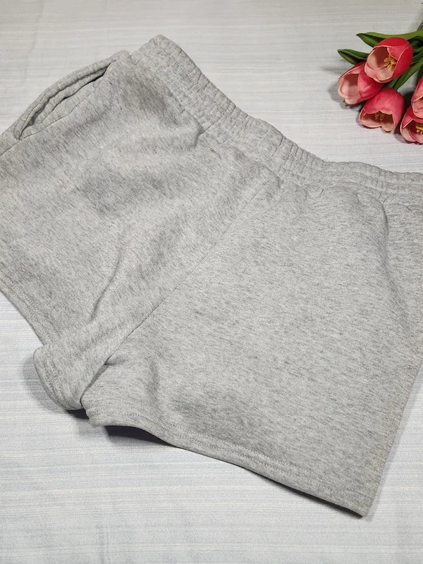 FCT Basics Grey Sweat Shorts Womens Large Elastic Waist Pockets Fleece Lounge - Image 7