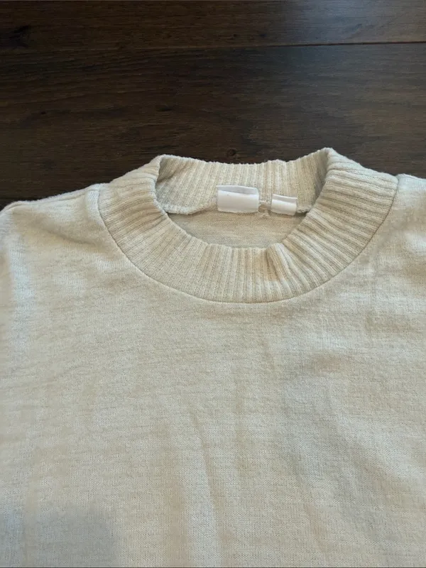 GAP Cream Ribbed Crewneck Sweater Size Medium - C11-260 - Image 4