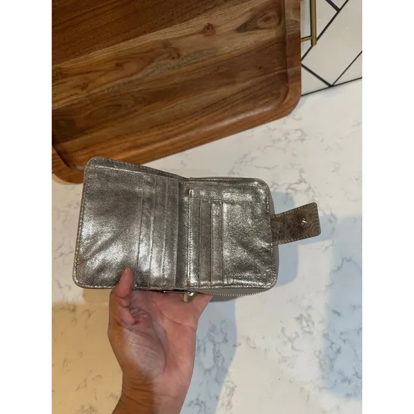 Michael Kors Hamilton Quilt zip-around wallet metallic pewter leather quilted - Image 8