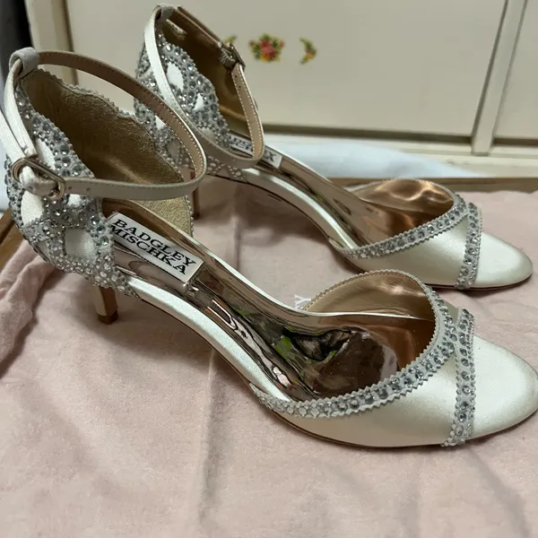Badgley Mischka Gillian embellished jeweled sandals bridal - Image 6