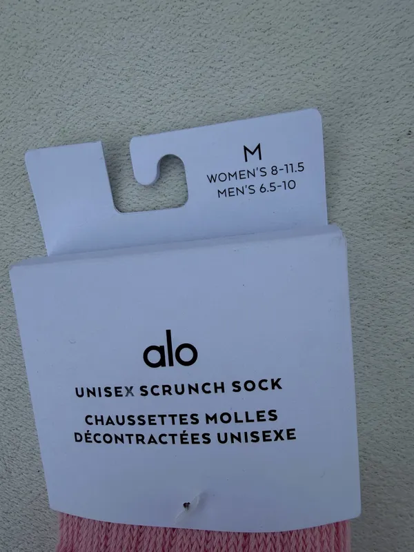 Alo Yoga Socks Pink - Image 4