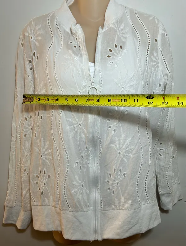 Elegant women's set. Size L. $35. White Size L - Image 4