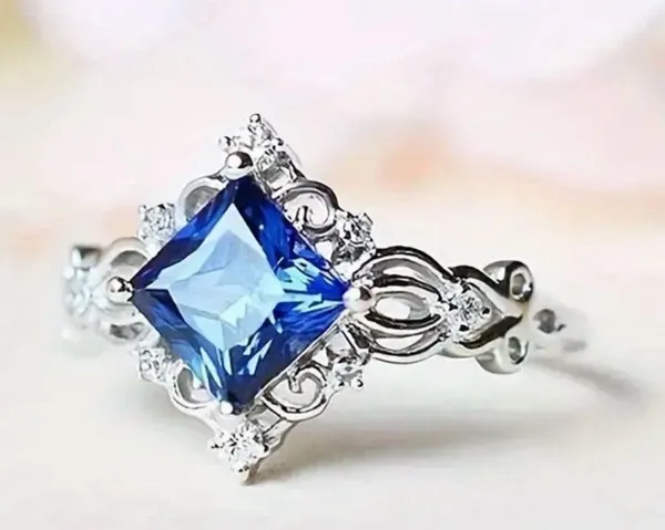 Sterling Silver Beautiful with Cubic Zirconia Ring Size 7 - Image 2